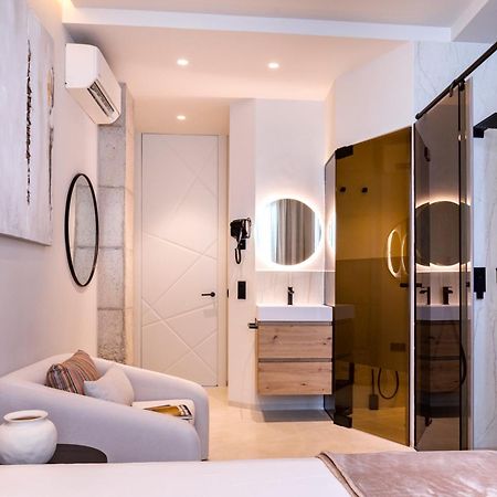 Magnificent Renovated 2Bd 2Bth Duplex With Backyard - City Centre مالقة المظهر الخارجي الصورة