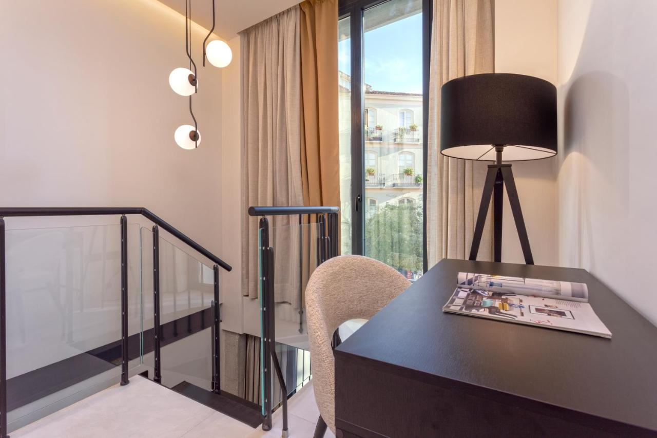Magnificent Renovated 2Bd 2Bth Duplex With Backyard - City Centre مالقة المظهر الخارجي الصورة