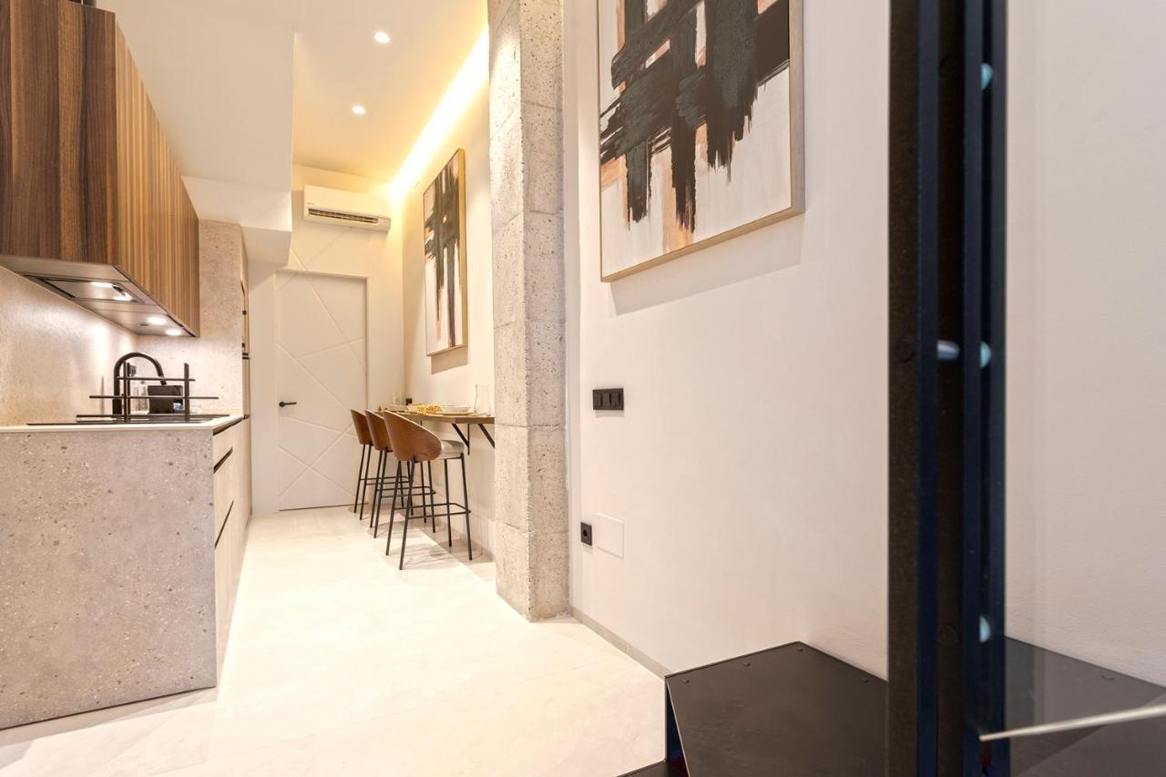 Magnificent Renovated 2Bd 2Bth Duplex With Backyard - City Centre مالقة المظهر الخارجي الصورة